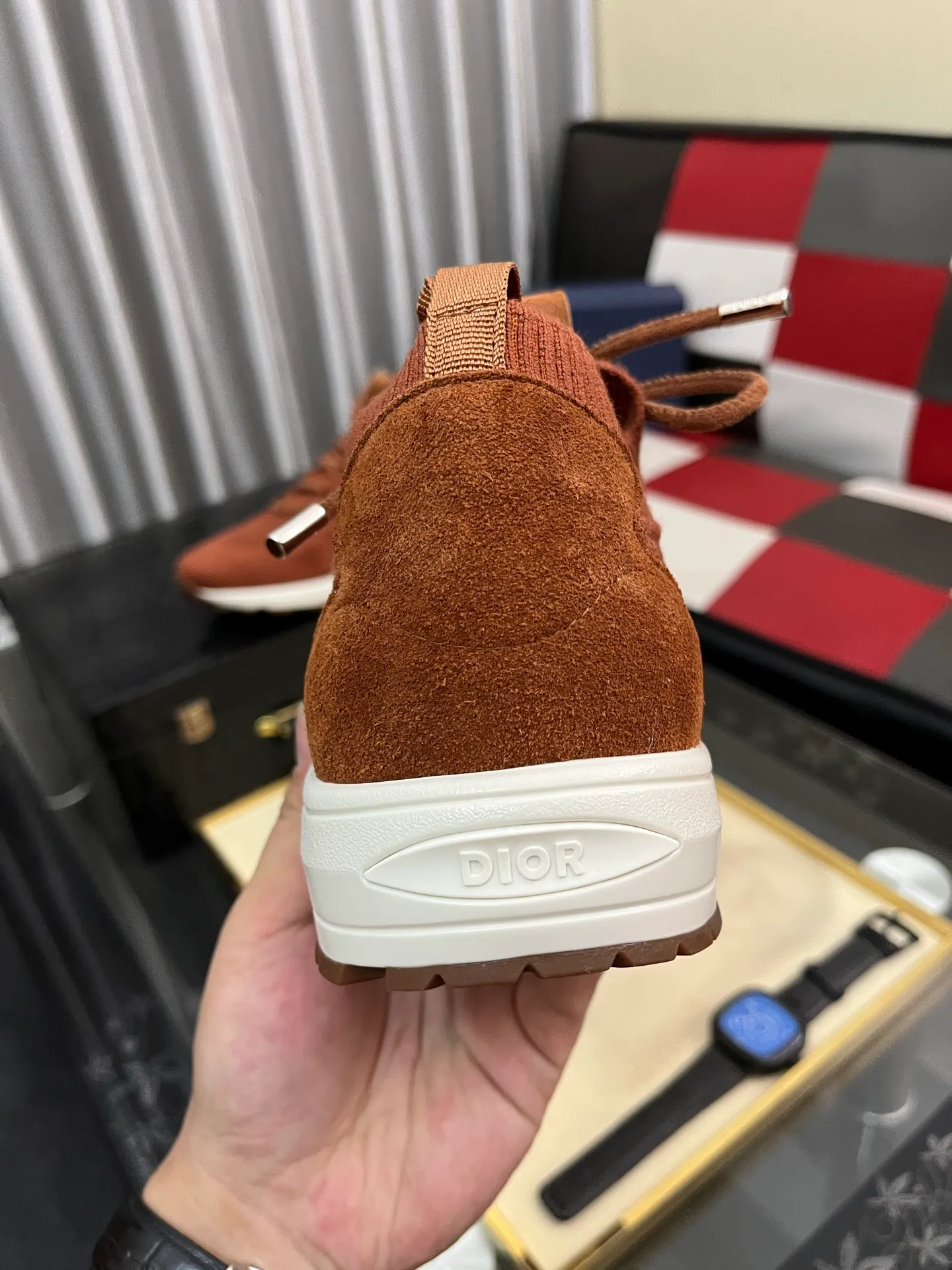 Men's shoes 💰: 400⌚️⌚️2025 new Dior fly-knit breathable casual men's shoes are on the market, original order, impeccable, the upper is made of imported fly-knit, and the original outsole is made one to one quarter. It is super comfortable on the feet. It is a must-buy pair of shoes. Available in sizes 38-446️⃣